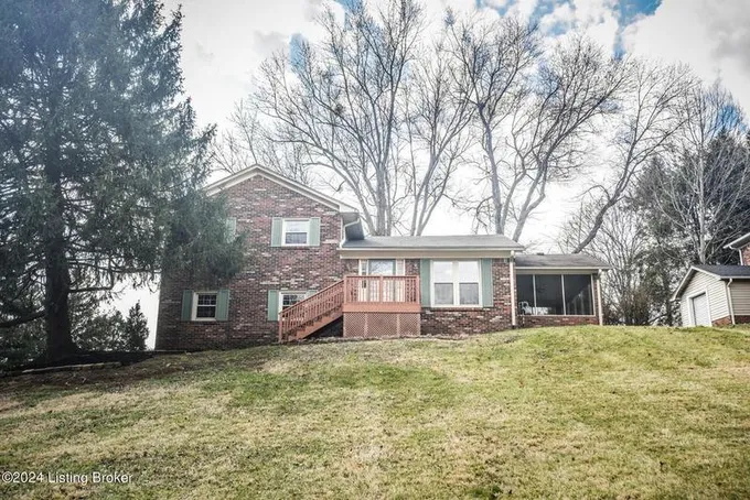 104 Hillcrest Dr, Bardstown, KY 40004  MLS# 1654810 for Sale