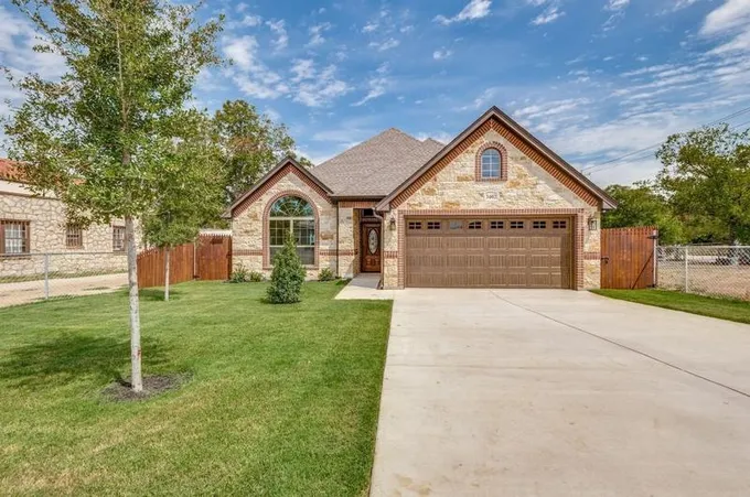 3402 NW 27th St, Fort Worth, TX 76106 - MLS 20437888 for Sale