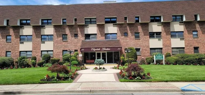 25 Elizabeth St #3M, Farmingdale, NY 11735 - MLS 3525474 for Sale