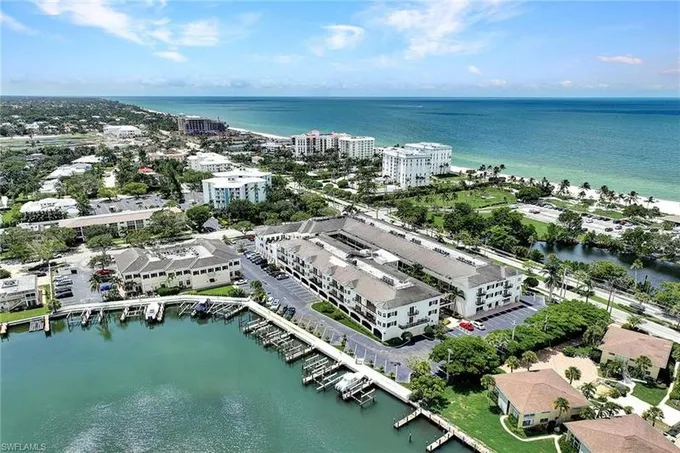 1400 Gulf Shore Boulevard North, Unit 203, Naples, FL 34102 for Sale