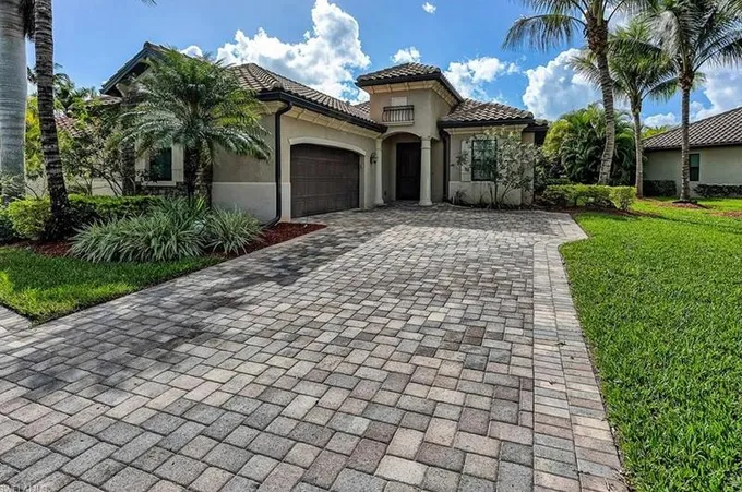 9215 Veneto Ln, Naples, FL 34113 - MLS 223085278 for Rent