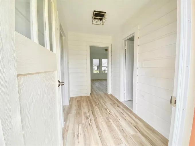 114 Hollaway Ave B, La Grange, TX 78945 for Rent
