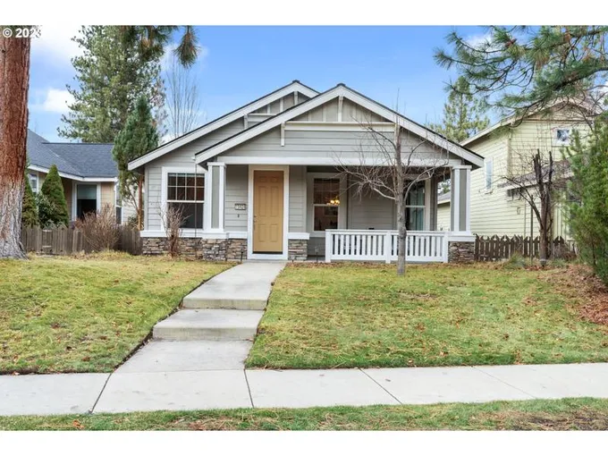 19424 BLUE LAKE LOOP, Bend OR 97702 for Sale