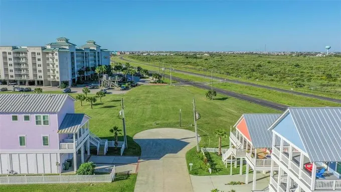 11727 Opihi, Galveston, TX 77554 for Sale