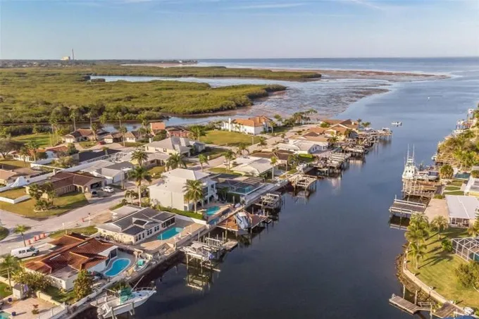 New Port Richey, Pasco County, FL Lakefront Property, Waterfront Property, House for sale Property ID: 418833861