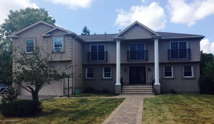 3 Darien Dr, West Long Branch, NJ 07764 - MLS 22327635 for Rent