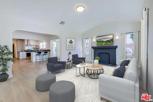 601 W 103rd, Los Angeles CA 90044 for Sale