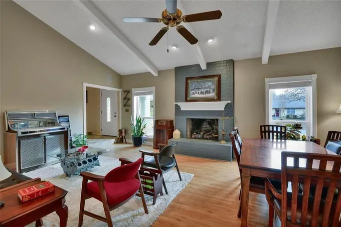 5801 Ridge Drive, Arlington, TX 76016 for Sale