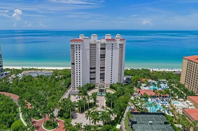 8665 Bay Colony Dr #302, Naples, FL 34108 - MLS 223072201 for Sale
