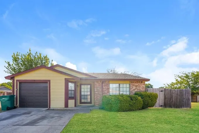 415 Justice Dr, Cedar Hill, TX 75104 for Rent
