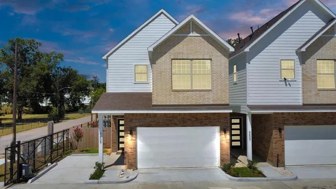 5405 Iconic Lane, Houston, TX 77091 for Rent