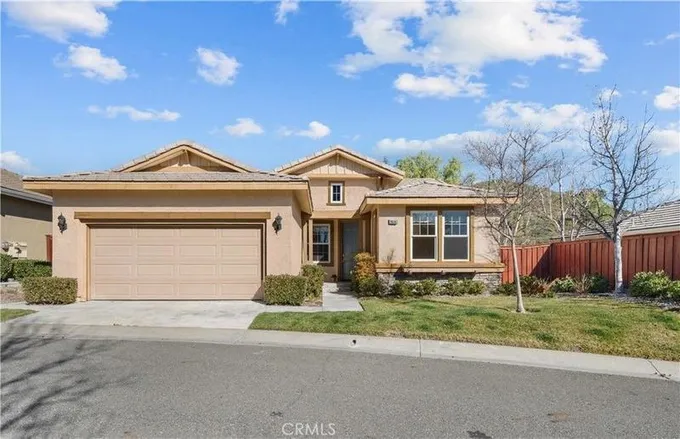 Newhall, Los Angeles County, CA House for sale Property ID: 418796747