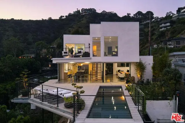 1800 N CRESCENT HEIGHTS, Los Angeles CA 90069 for Sale