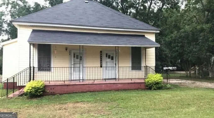 105 SCHOOL ST, Jackson, GA 30233 Single Family Residence For Sale  MLS# 10252899 for Rent