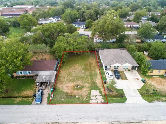 9526 Chesterfield Dr, Houston, TX 77051 for Sale