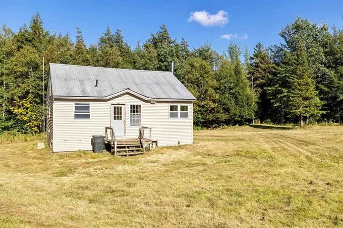128 Highland Springs Road, Montgomery, VT 05471  622321813 for Sale