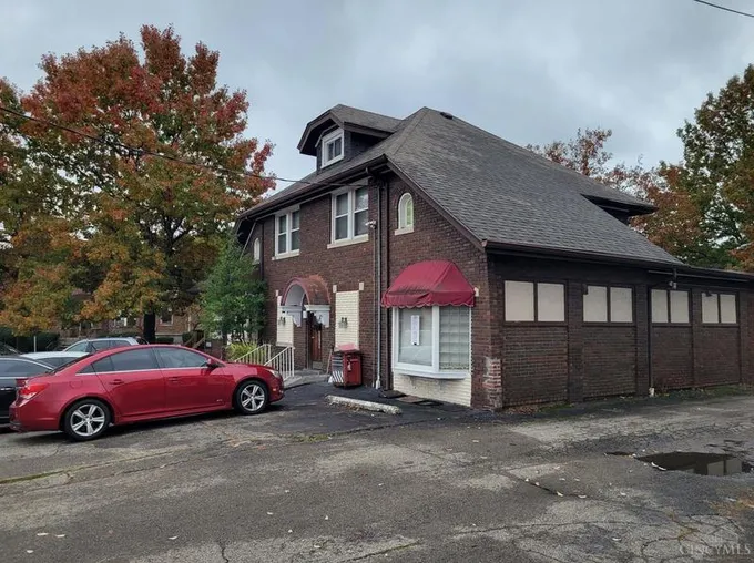 4969 Glenway Ave, Cincinnati, OH 45238 - MLS 1789734 for Sale