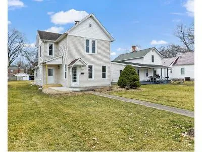 E Pine St for Sale