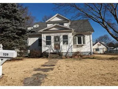 Hazelwood Pl for Sale