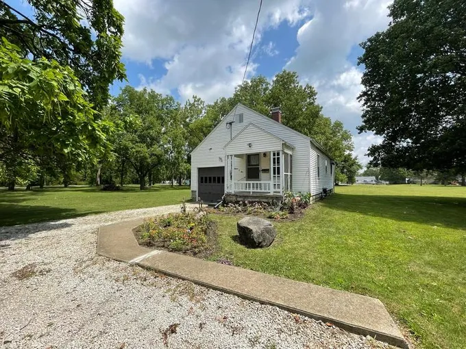 1305 Lincoln Street, Tilton, IL 61833 for Sale