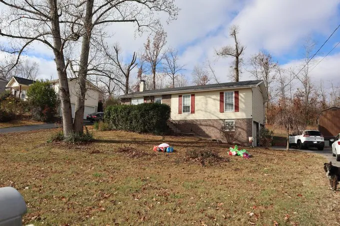 4015 Shady Oak Drive, Ooltewah, TN 37363 for Sale