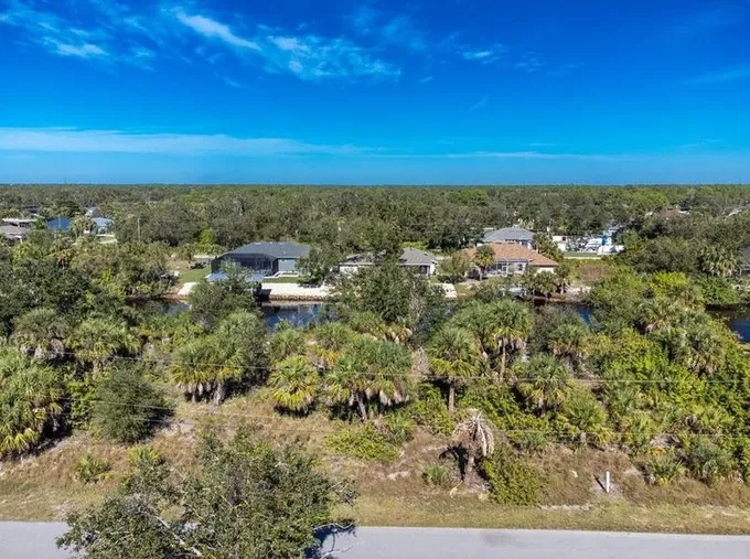 17340 Gulfspray Cir, Port Charlotte, FL 33948 - MLS C7484954 for Sale