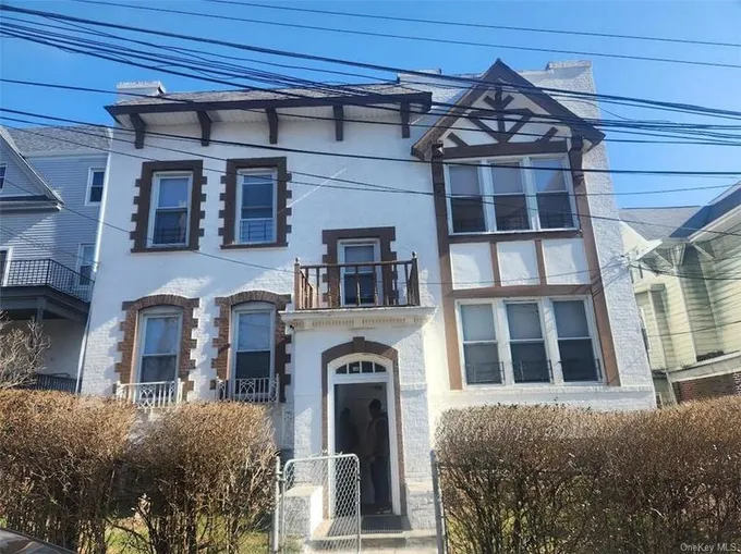 6 Highland Place, Unit 2, Yonkers, NY 10705 for Sale