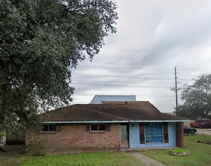 6455 Overlook Dr, Houston, TX 77041 for Sale