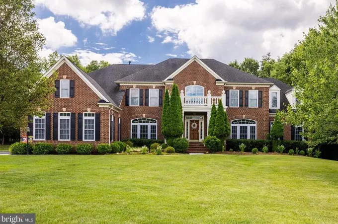 42573 Iron Bit Pl, Chantilly, VA 20152 - MLS VALO2063736 for Rent