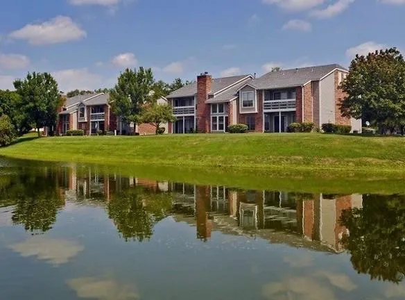 5961 Stewart Dr #814 - Willowbrook, IL 60527 - Home For Rent