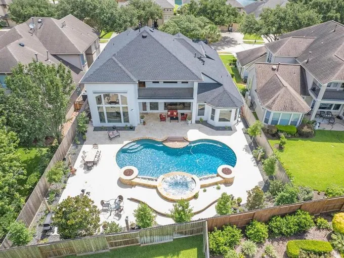 5310 Fenwick Way Ct, Sugar Land, TX 77479 for Sale
