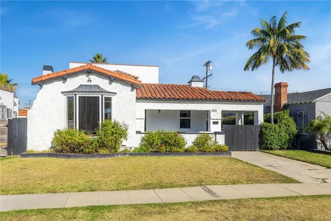 1271 W 83rd, Los Angeles CA 90044 for Sale