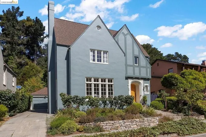 Oakland, Alameda County, CA House for sale Property ID: 418915170