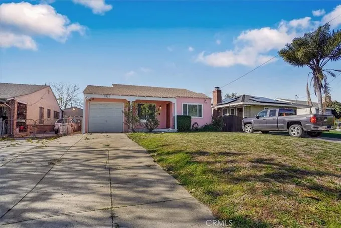 7821 Sancola Avenue, Sun Valley, CA 91352 for Sale