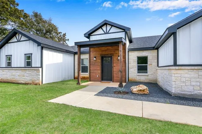 54 Persimmon Dr, Wimberley, TX 78676 for Sale