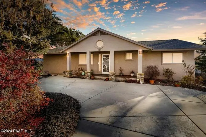 809 N HOPI TRL, Dewey-Humboldt, AZ 86327 Single Family Residence For Sale  MLS# 1061522