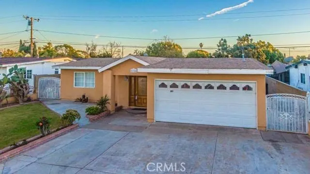 1726 W Willits, Santa Ana CA 92703 for Sale