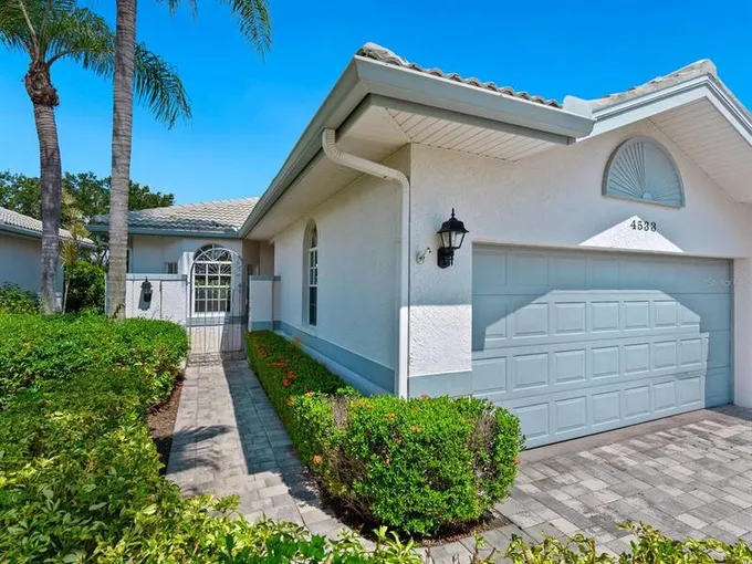 4533 Long Common Lane, Unit 33, Sarasota, FL 34235 for Sale