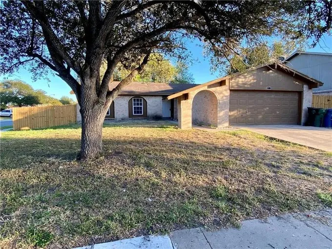 3734 Honey Creek Dr, Corpus Christi, TX 78410 for Rent