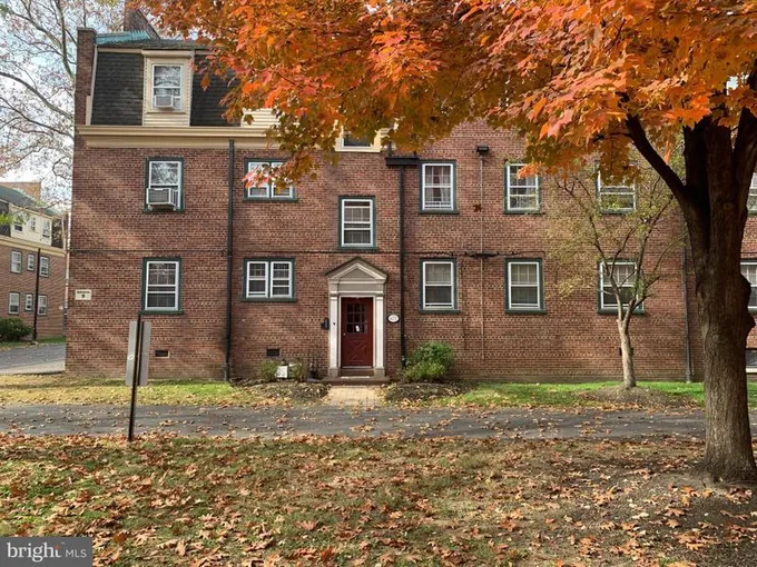 672 Franklin Place, Unit A, Philadelphia, PA 19123 for Sale