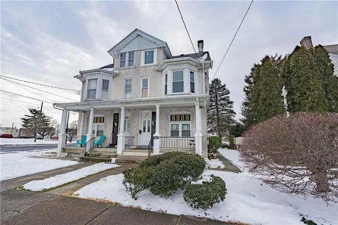 1304 4th Street, Catasauqua, PA 18032 for Sale