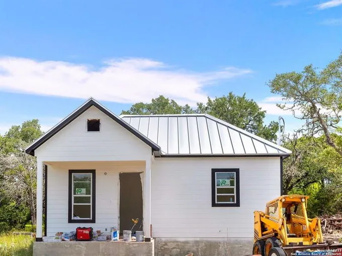 1637 BOB WHITE DR, Spring Branch, TX 78070 for Sale