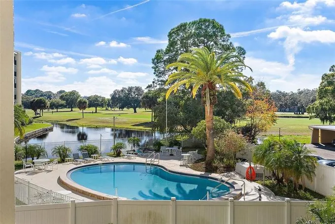 225 Country Club Drive, Unit 1202, Largo, FL 33771 for Sale