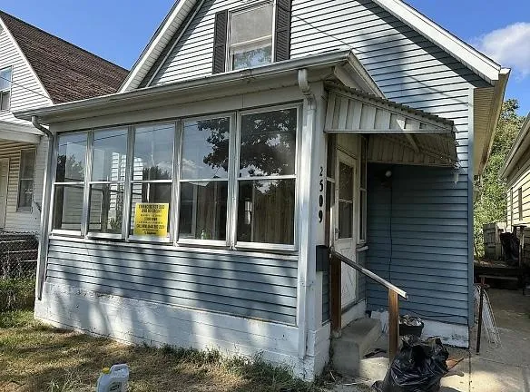 2509 W Garden St - Peoria, IL 61605 - Home For Rent
