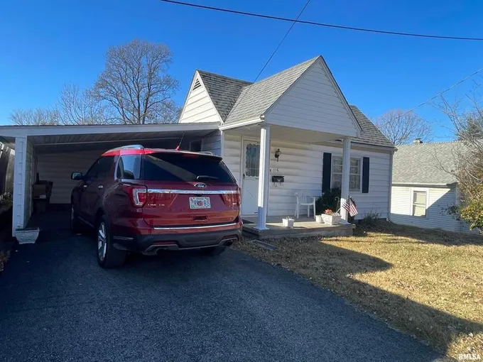 115 East Avenue, Anna, IL 62906 for Sale