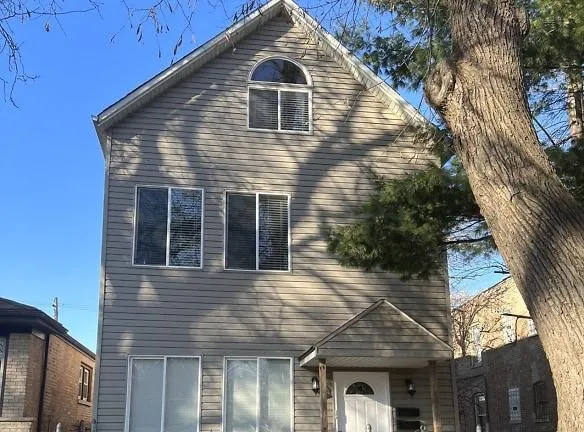 12304 S Emerald Ave #2 - Chicago, IL 60628 - Home For Rent