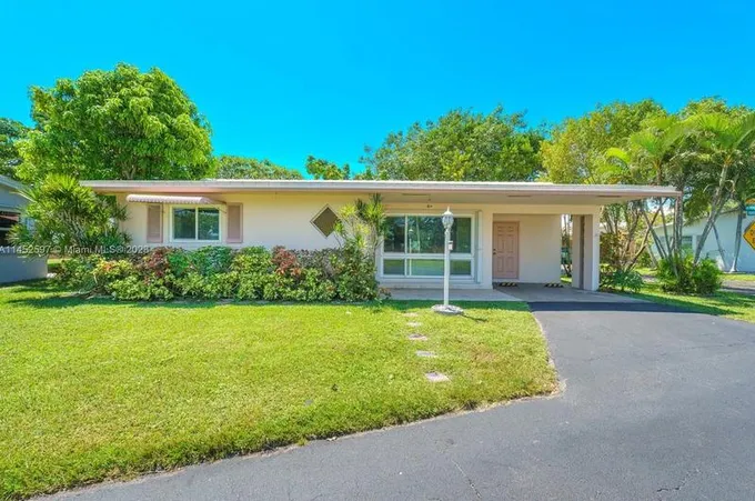 3198 Sheridan Ln #135, Hollywood, FL 33021 - MLS A11452597 for Sale