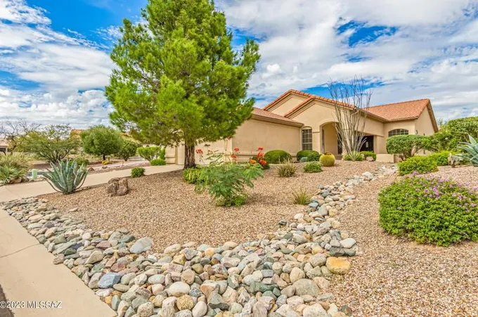 65696 E Mesa Ridge Ct, Saddlebrooke, AZ 85739 - MLS 22320657 for Sale