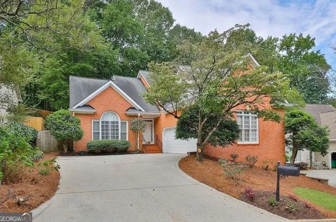 3854 Ashford NE, Brookhaven, GA 30319 - MLS 10251455 for Sale