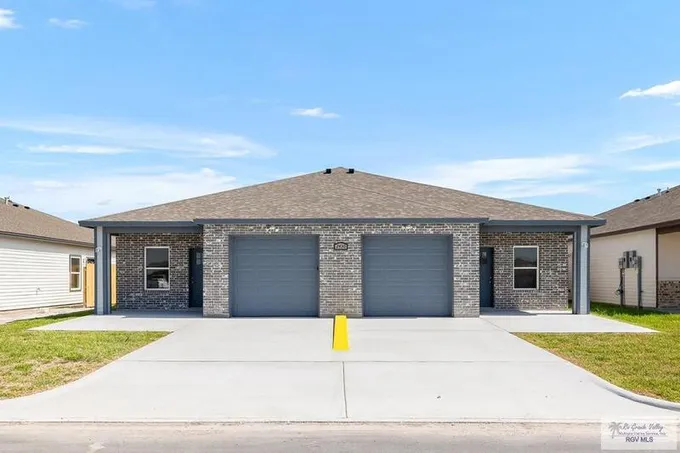 2422 N Valley Circle A, LA FERIA, TX 78559 for Rent